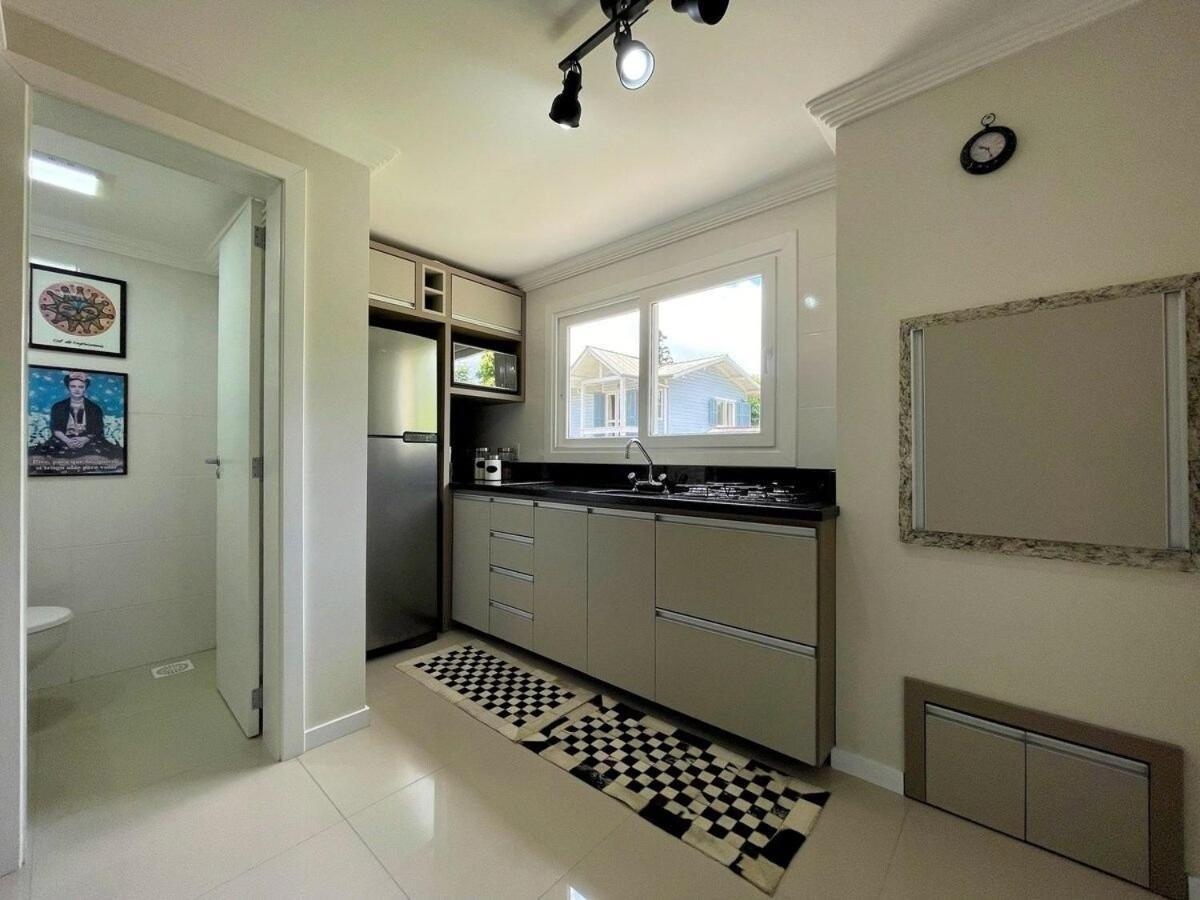 Casa Triplex 3 Dorm A 6Qd Rua Coberta Canela Buitenkant foto